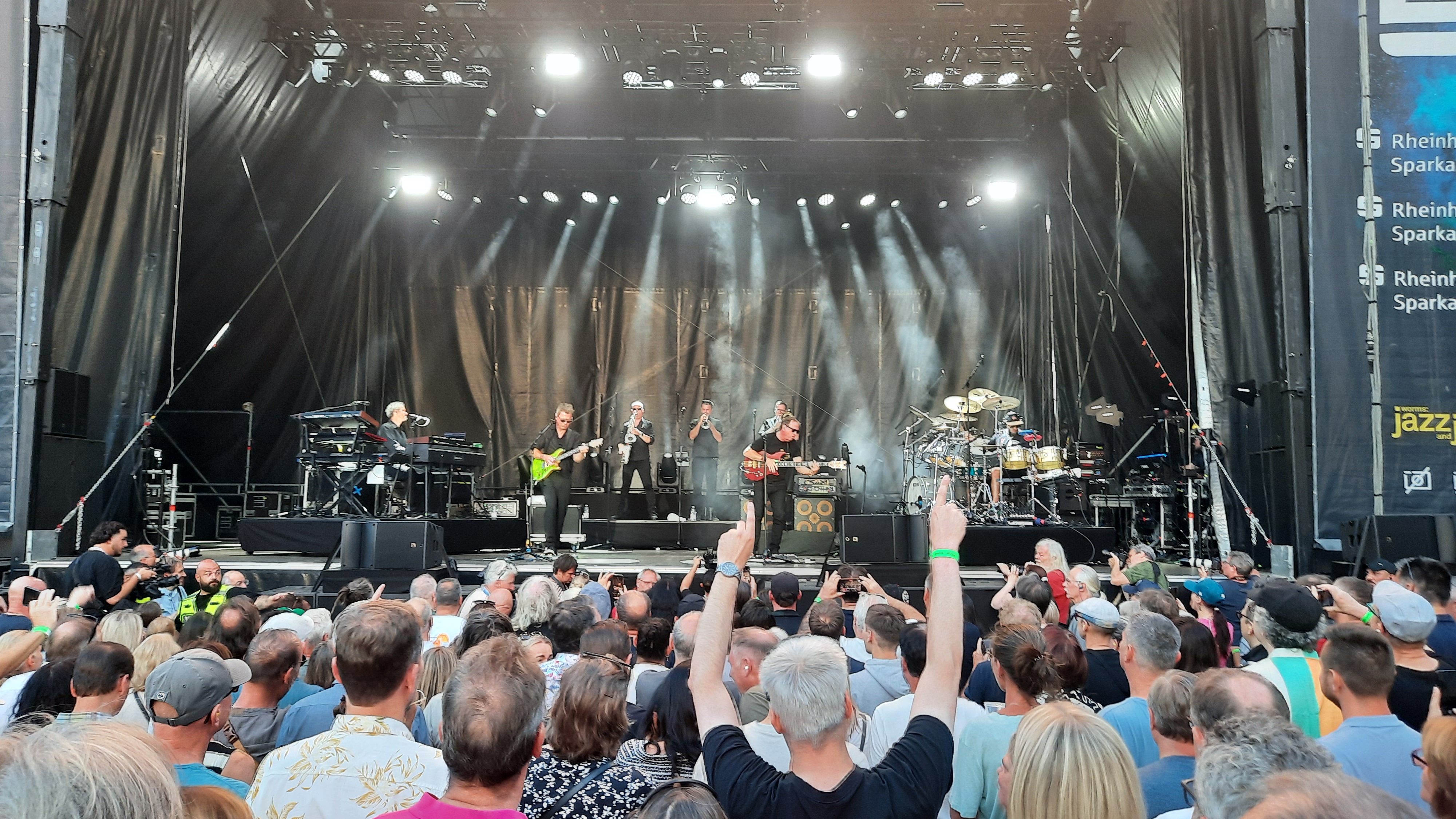 Level42_2025-08-17MarktplatzWormsGermany (2).jpg